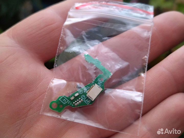 Выключатель питания на печатной плате для PSP