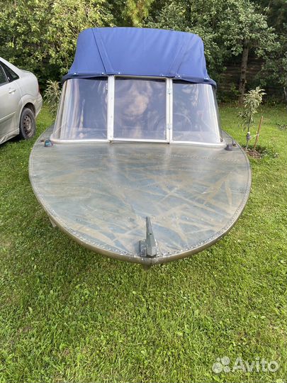 Катер Днепр