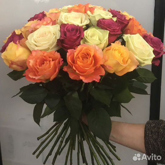 Букет разноцветных роз, Эквадор, 50см 41 шт