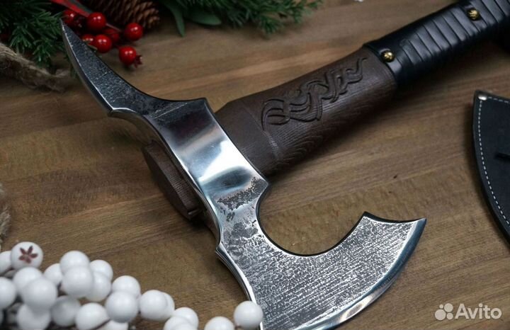 Топор Шершень