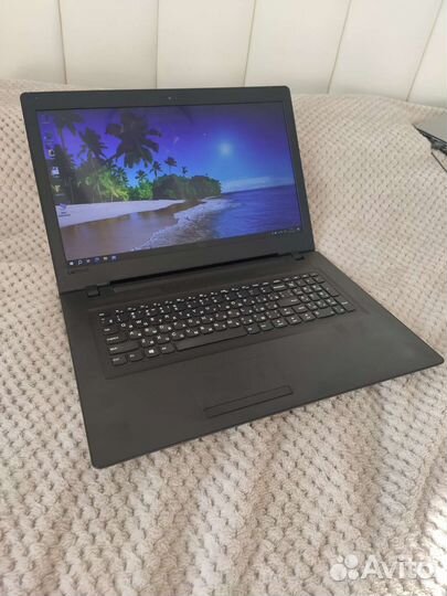 Большой Lenovo 17.3 4ядра/4/500