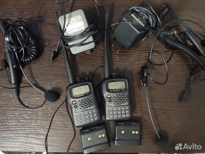 Рация yaesu vx-5r комплект 2 штуки
