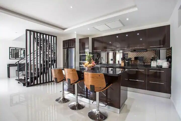 Дом 320 м² на участке 480 м² (Таиланд)