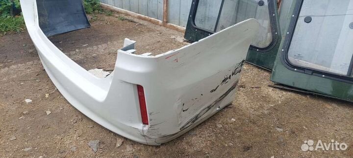 Задний бампер