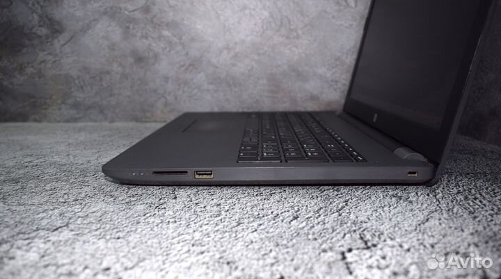 Ноутбук hp на Core i3-7020U/ 8 GB/ Full HD/ ssd