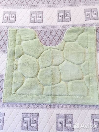 Коврик в ванную