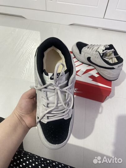 Кроссовки nike