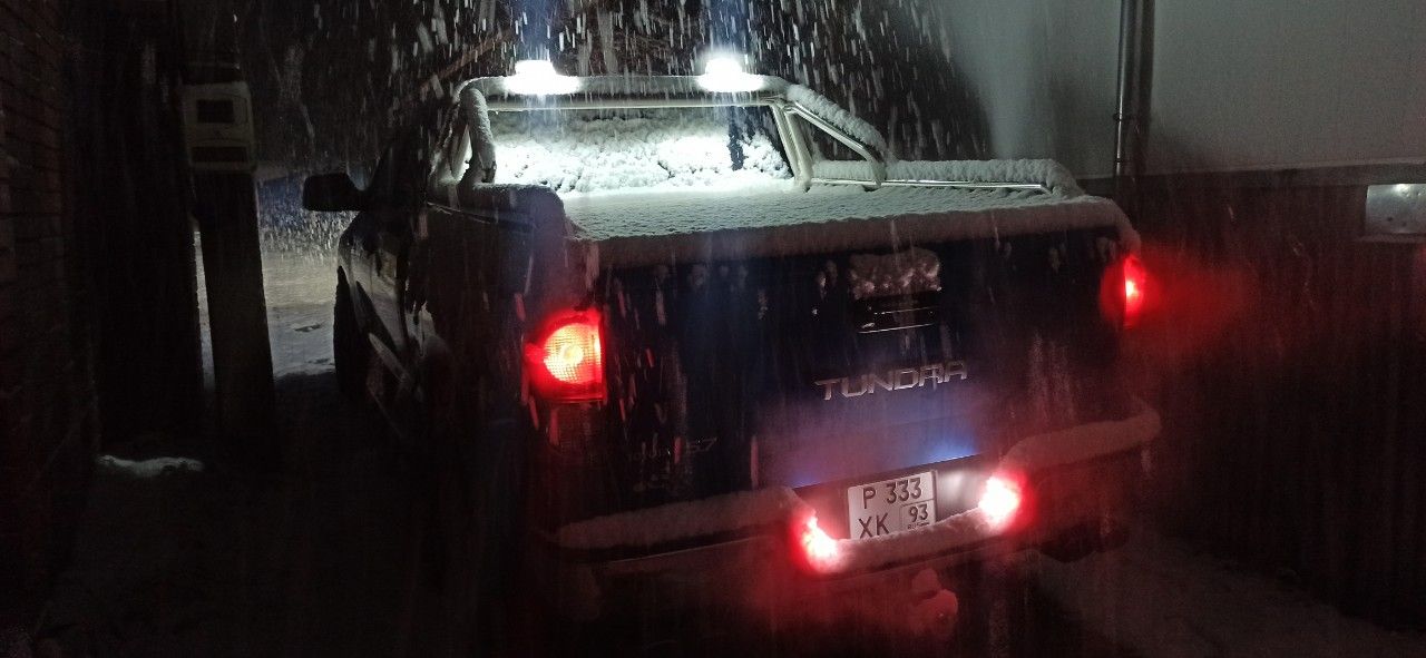Toyota Tundra: фото владельца