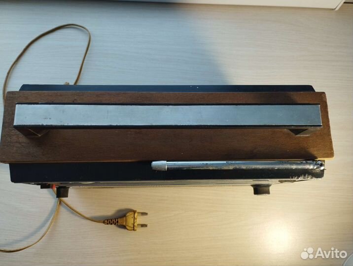 Радиоприемник СССР Океан 209