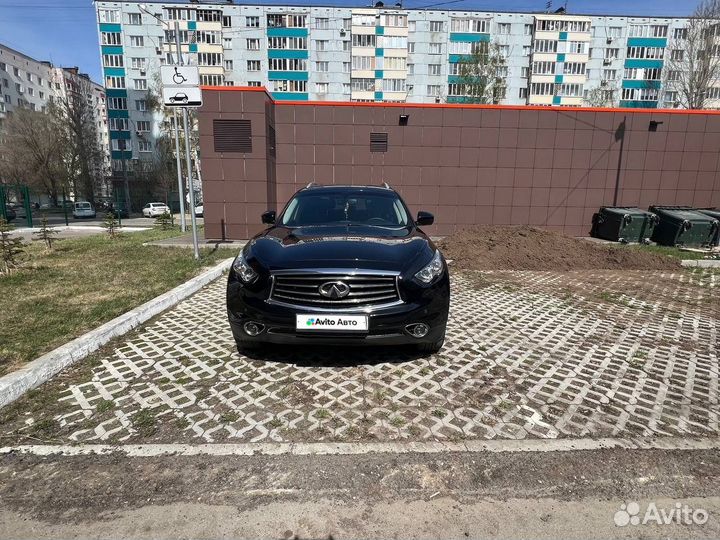 Infiniti QX70 3.0 AT, 2015, 176 000 км