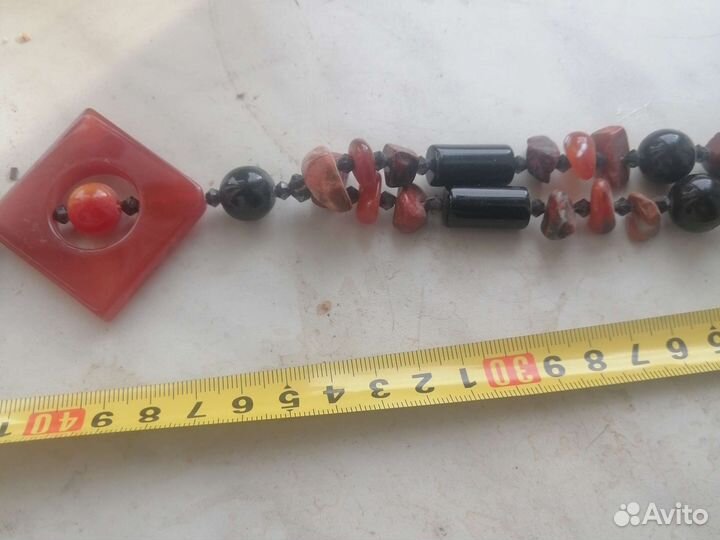 Бусы из натуральных камней