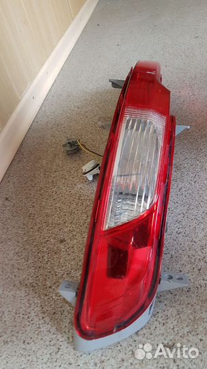 Фонарь правый заднего бампера Sportage 3
