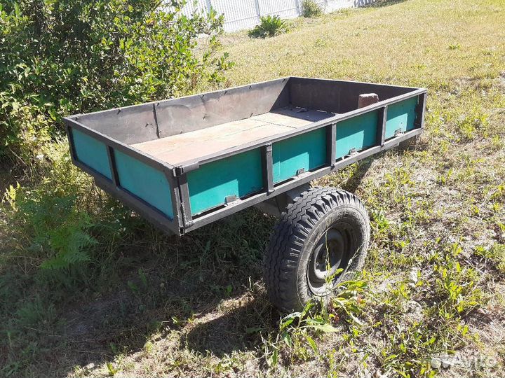 Трактор-самоделка с прицепом и плугом