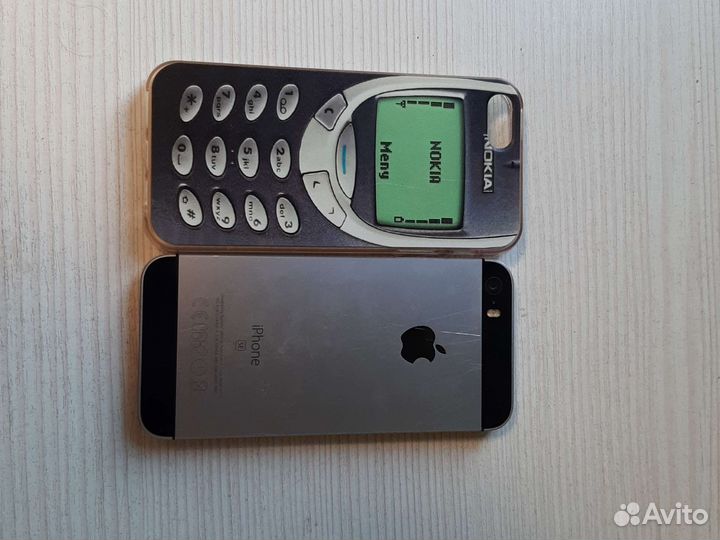 iPhone SE, 32 ГБ