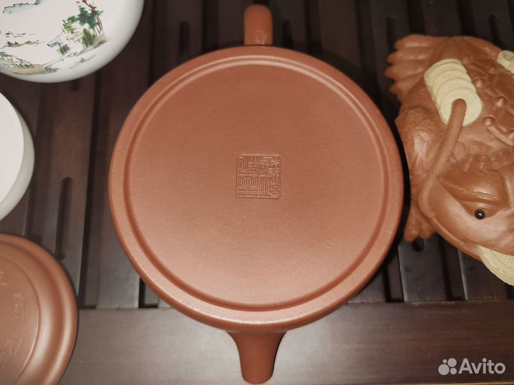 Исинский чайник Дэ Чжун 