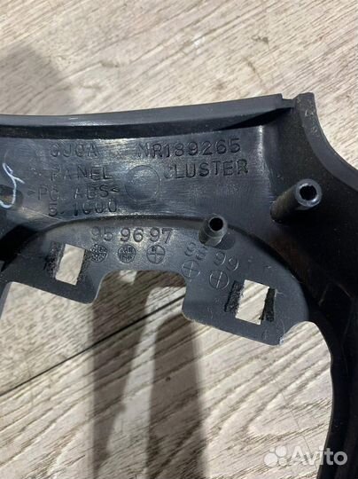 Дефлектор воздушный центральный,решетка вентиляци