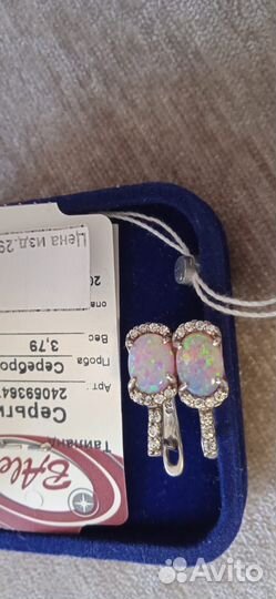 Серебряные серьги с опалом