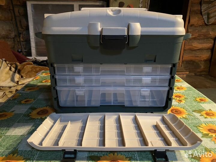 Ящик для рыболовных снастей