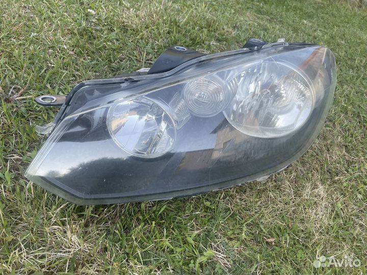 Фары передние на Golf 6