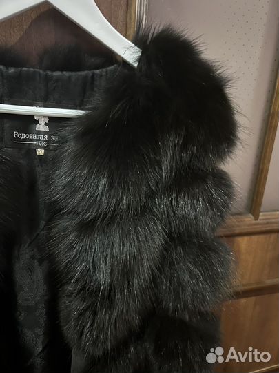 Меховая жилетка из песца