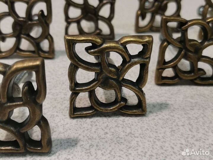 Мебельные ручки Италия