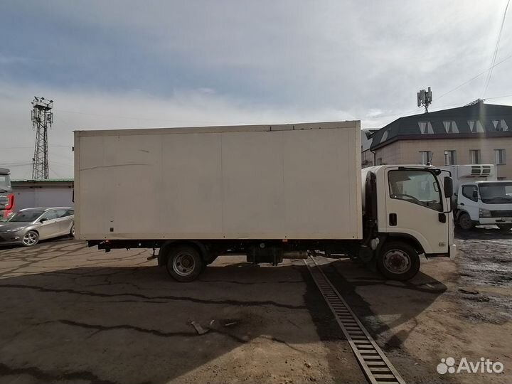 Isuzu NPR75L-L, 2013