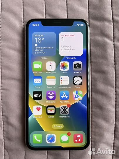 Телефон iPhone 10