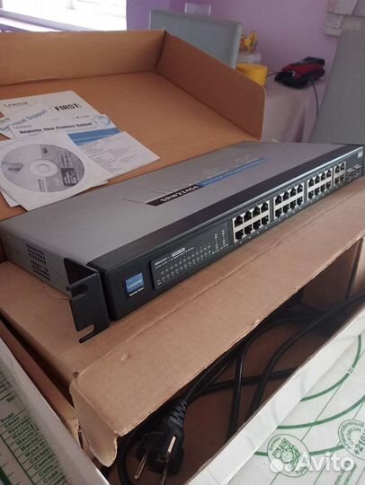 Коммутатор Linksys