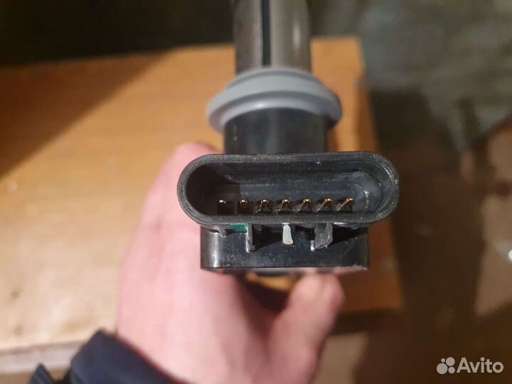 Новый оригинальный модуль зажигания 25186687