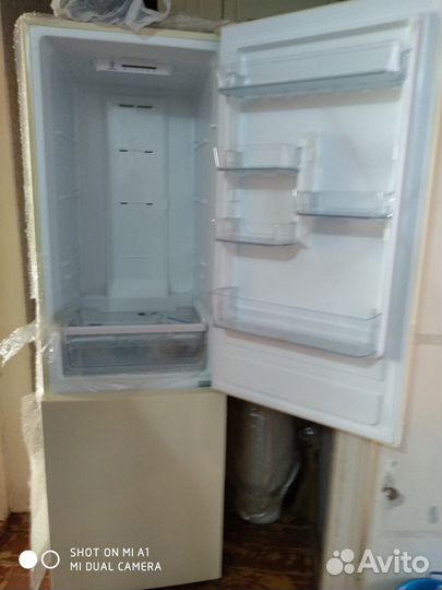 Холодильник leran CBF 201 BE NF б/у