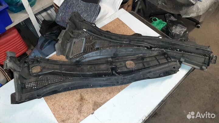 Накладка жабо Mazda Мазда 3 BL 09-12