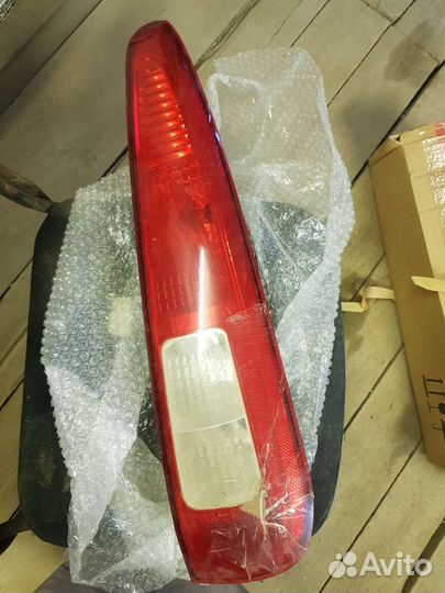 Задний правый фонарь форд фьюжн