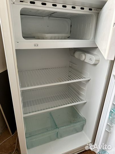 Холодильник бу Аляска