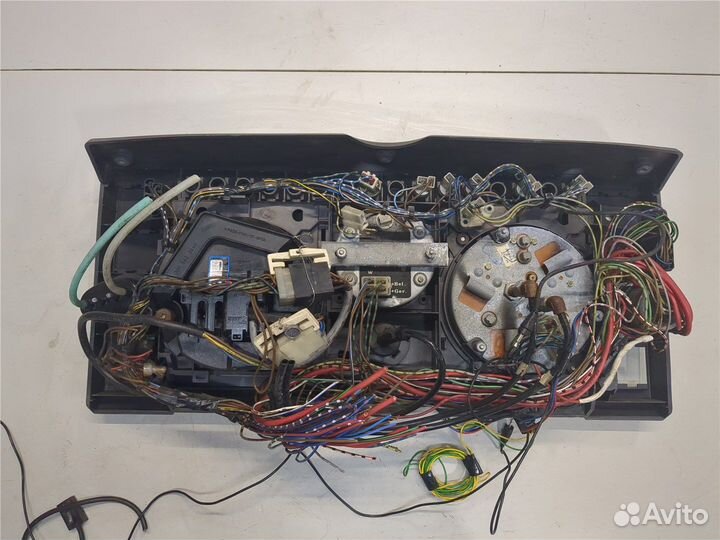 Щиток приборов Mercedes 814, 1994