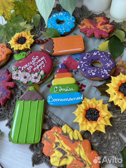 Наборы из зефира и пряников ко дню учителя