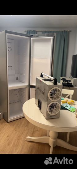 Устранение запаха протухшего холодильника