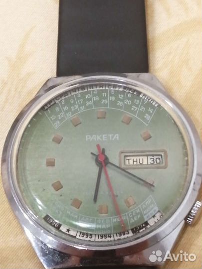 Часы Ракета вечный календарь СССР