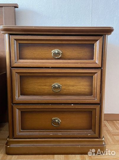 Спальный гарнитур