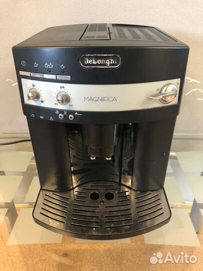 Кофемашина delonghi magnifica