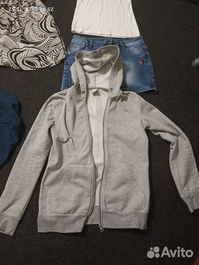 Пакет вещей, платье, кофта, юбка