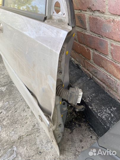 Chevrolet lacetti дверь