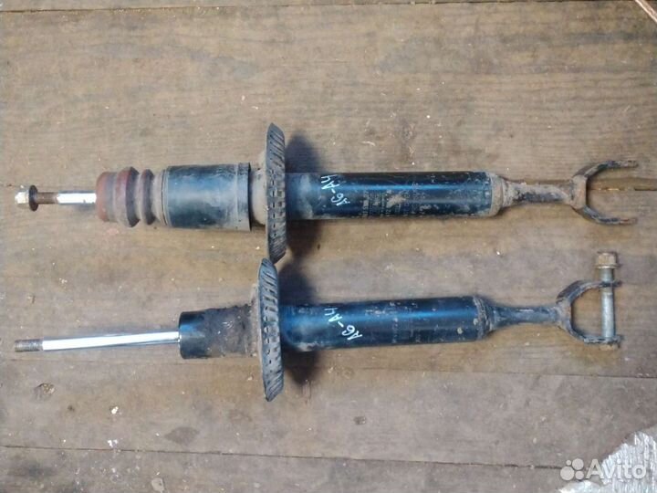 Передний амортизатор volkswagen audi