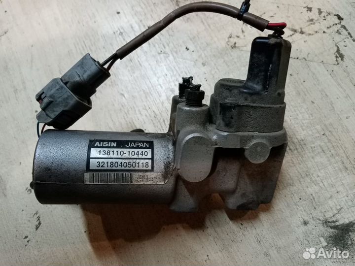 Цилиндр тормозной главный на Лексус LS 09г