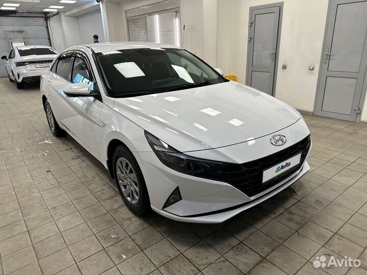 Hyundai Elantra 1.6 AT, 2022, 12 810 км