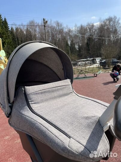 Коляска stokke