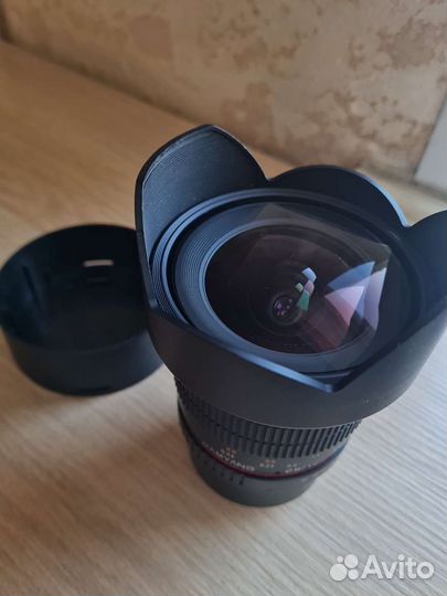 Samyang 10mm f2.8 для Fujifilm