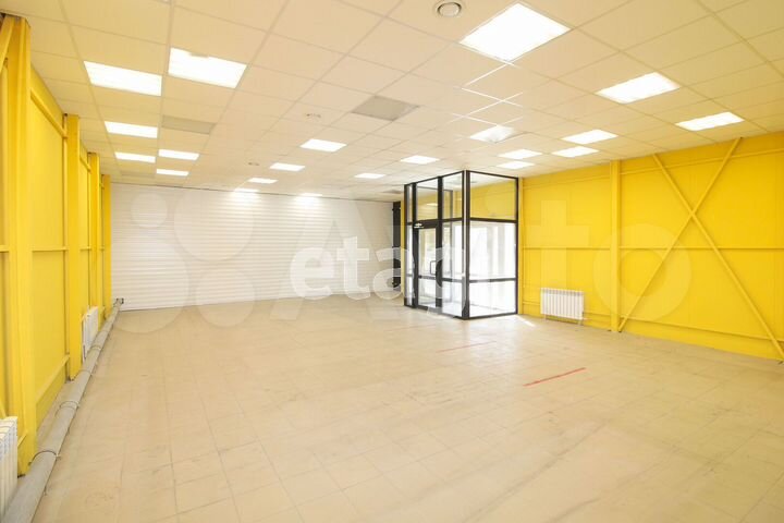 Продам торговое помещение, 299 м²