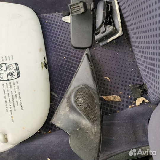 Пищалки уголки на пежо 206