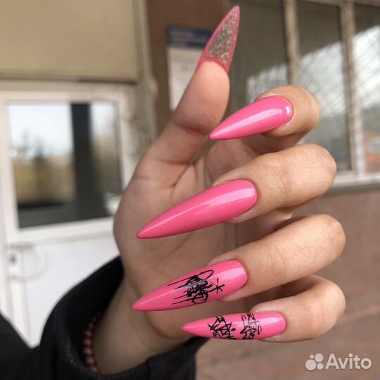 Маникюр с покрытием гель-лаком