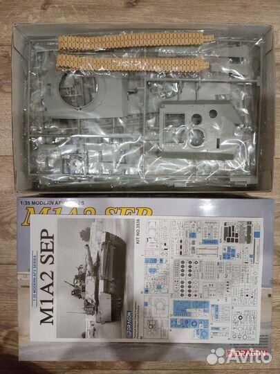 Модель сборная dragon 3536 M1A2 SEP + траки